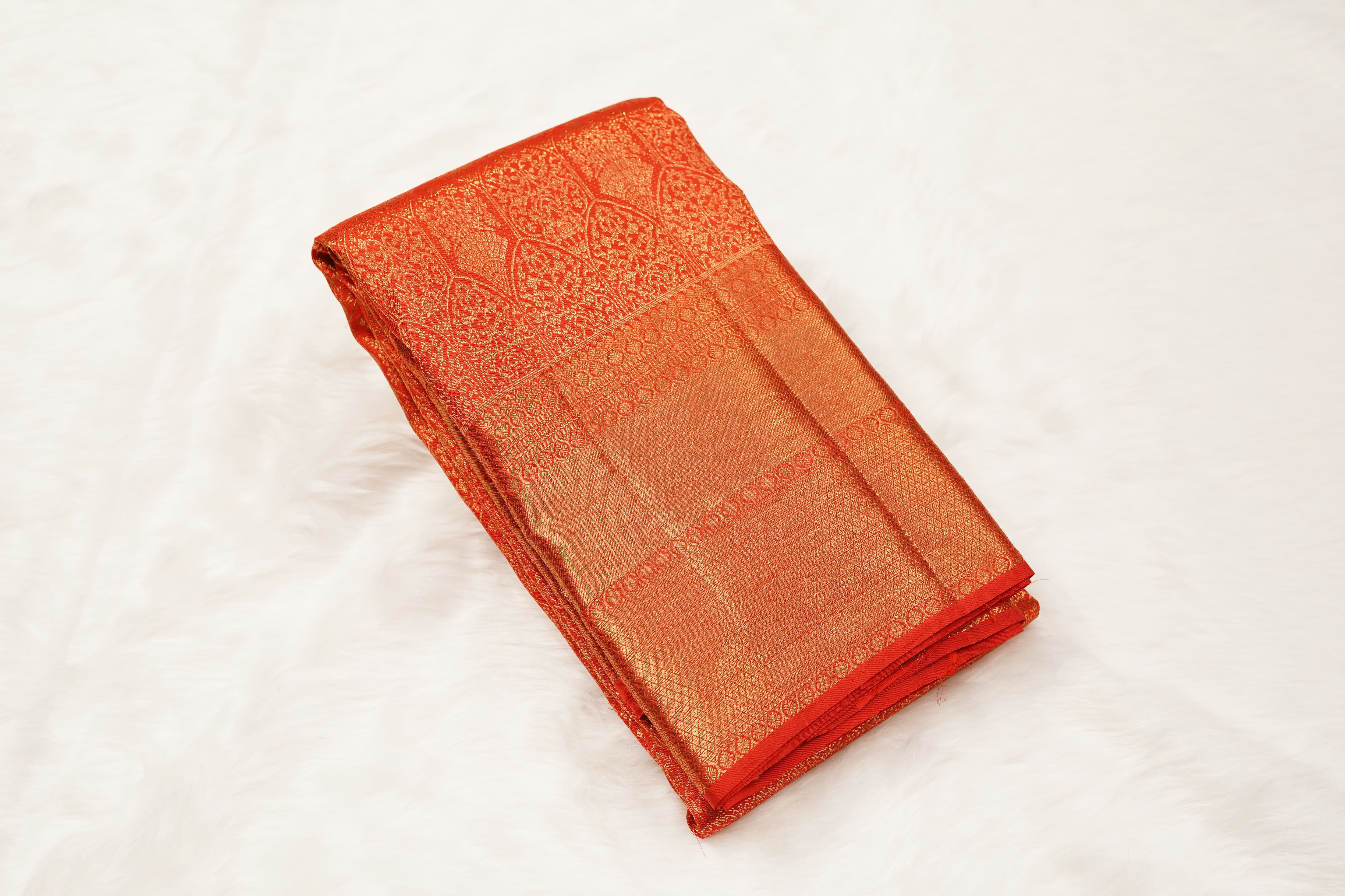 Red Pure Silk Saree with Intricate Gold Jacquard Weave and Grand Zari Pallu
