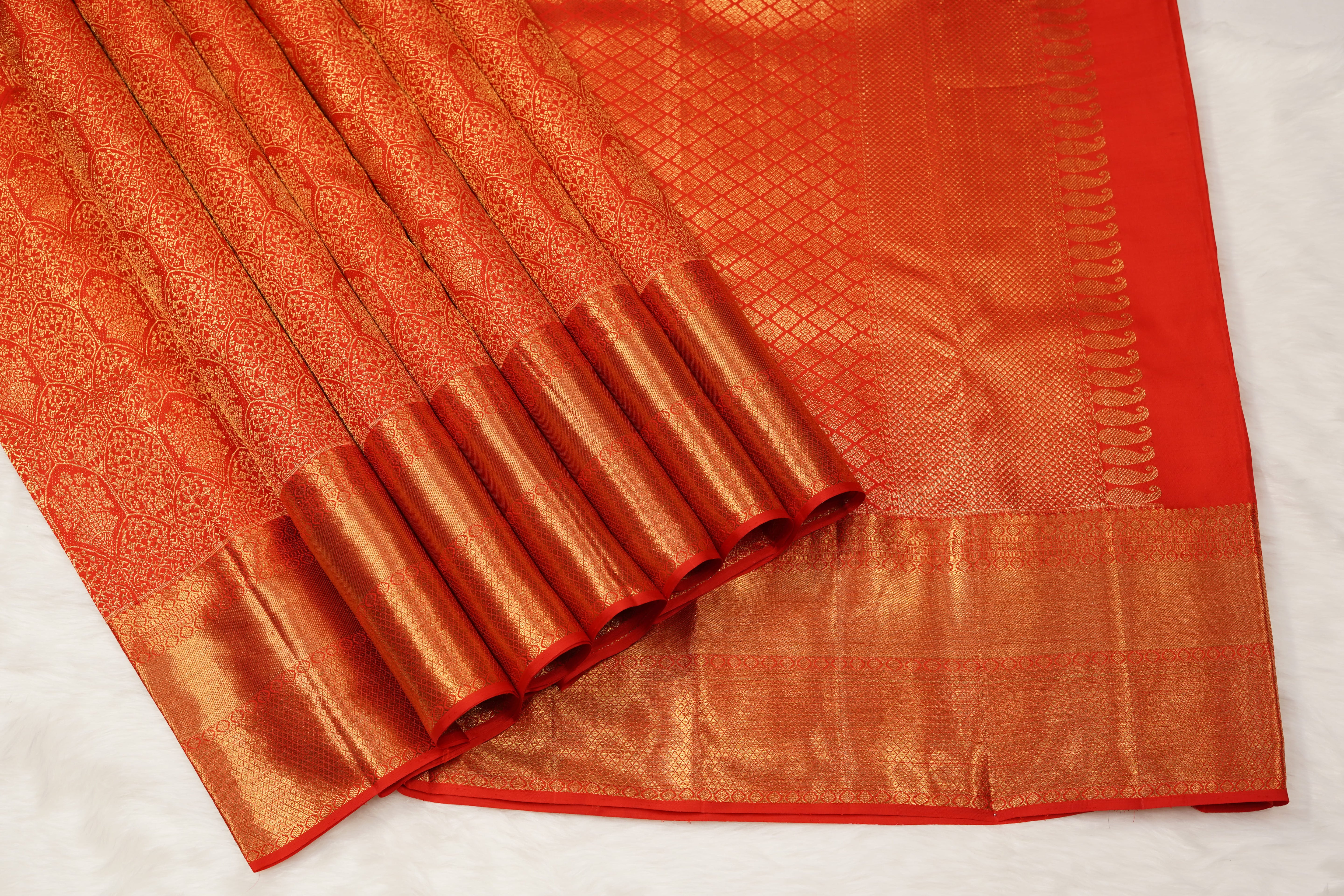 Red Pure Silk Saree with Intricate Gold Jacquard Weave and Grand Zari Pallu
