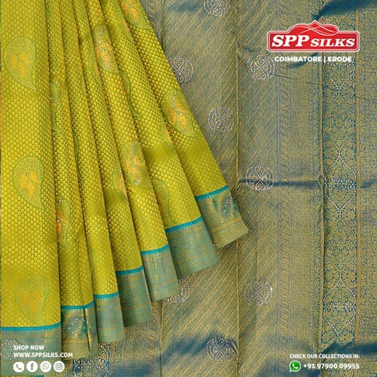 Green handwoven silk saree