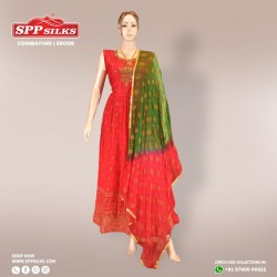 Red salwar