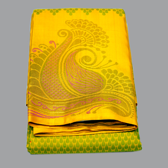Buy Green Sarees for Women by MIMOSA Online | Ajio.com